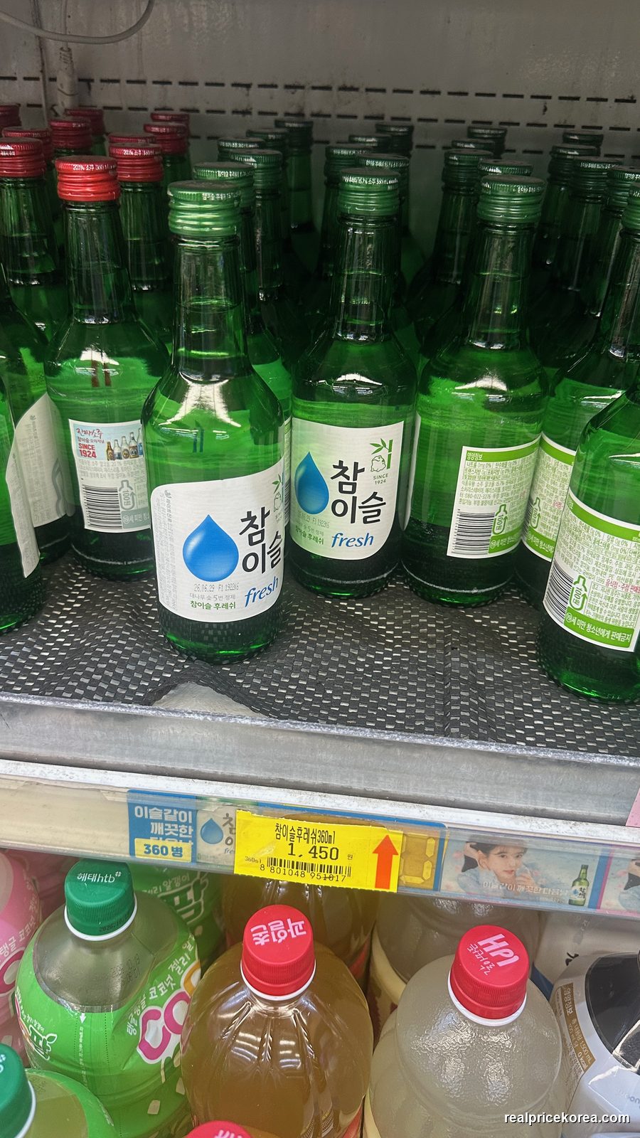 Chamisul Fresh soju, 360ml bottle